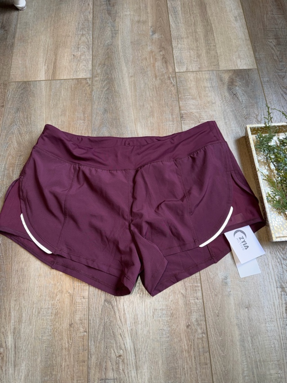ZYIA Women's Burgundy Athletic energy Shorts XL